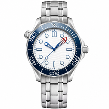 Relógio estilo mergulhador com mostrador branco e detalhes em azul, 42 mm