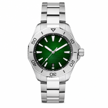 Relógio esportivo com mostrador verde e pulseira de aço inoxidável prateada, 40 mm