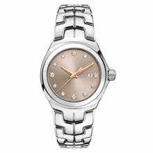 Relógio feminino de vestir com pulseira de metal na cor prata