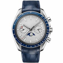 Relógio social com mostrador prateado e pulseira de couro azul, 44 mm